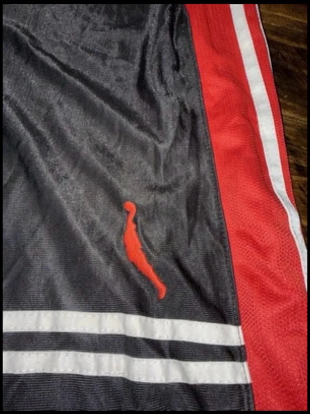 Retro Vintage Air Jordan Silky Basketball Shorts Men’s Medium Black Red Y2K